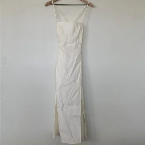 NWT ASTR Women's Brayden Strappy Back Midi Dress - Picture 9 of 10